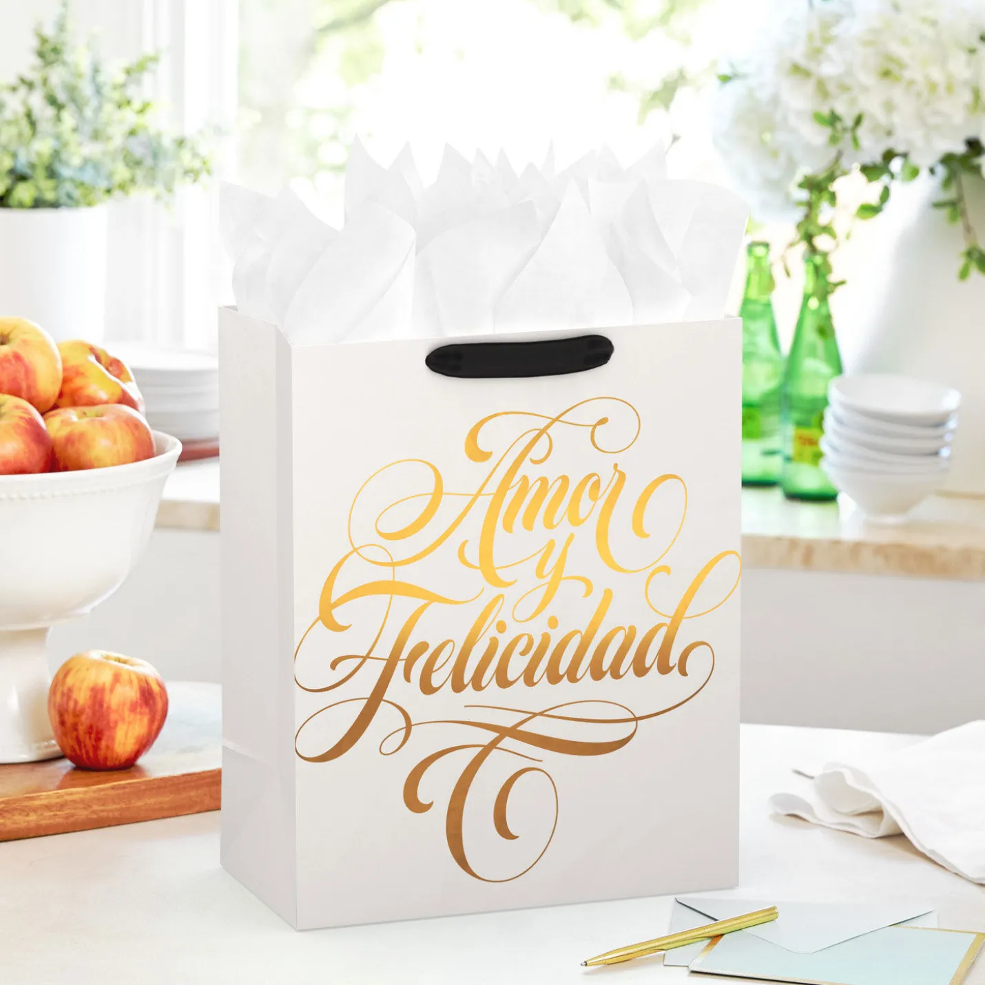 13" Amor y Felicidad Gold Calligraphy Large Gift Bag