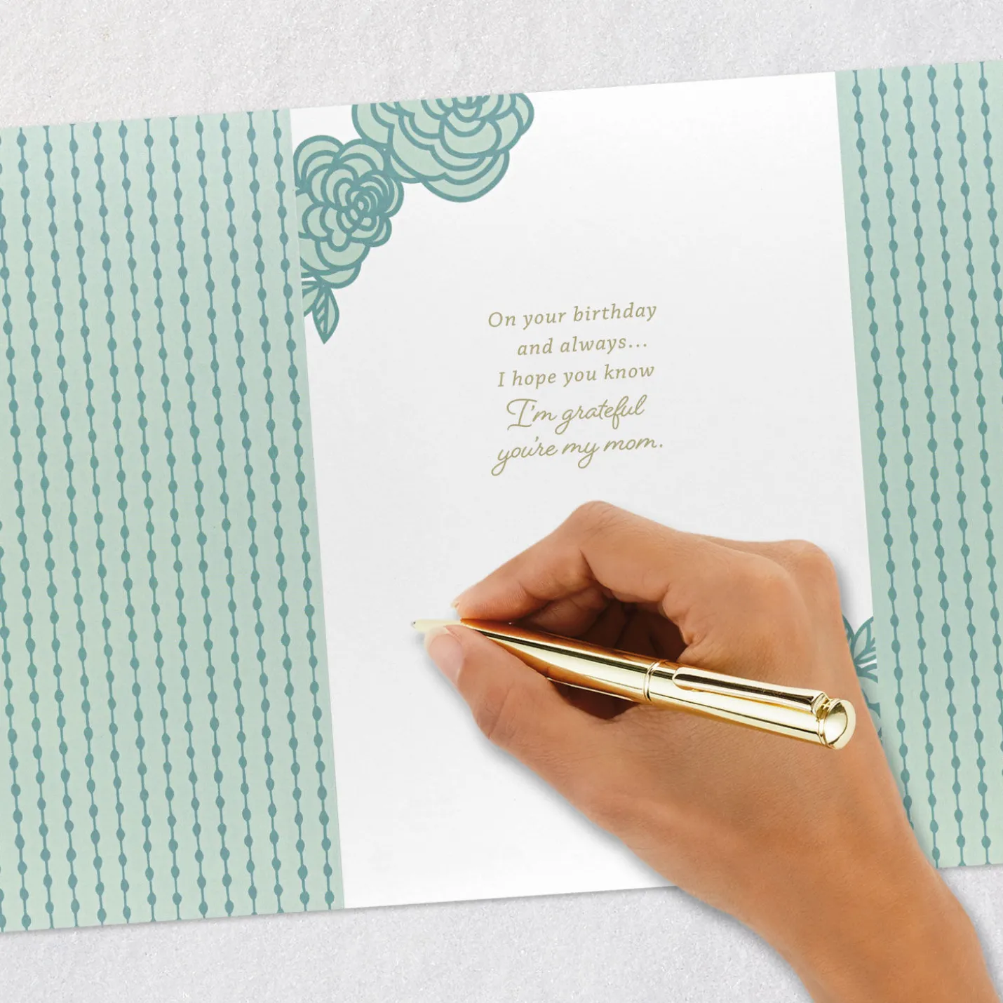 An Amazing Woman Birthday Card for Mom