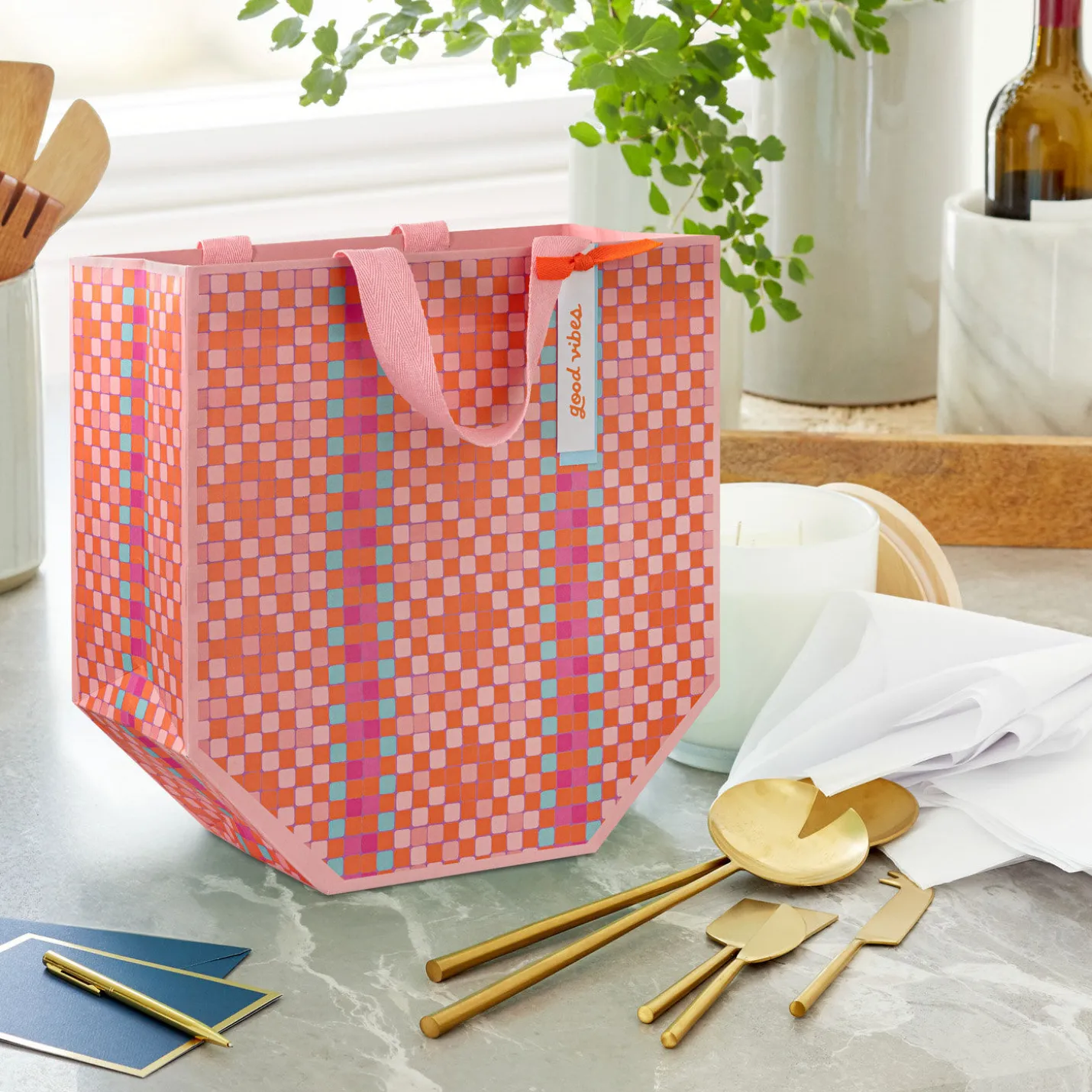 10.3" Diamond Weave Pattern Large Gift Bag