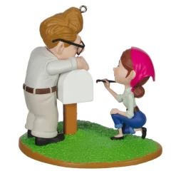 Disney/Pixar Up Carl & Ellie Ornament