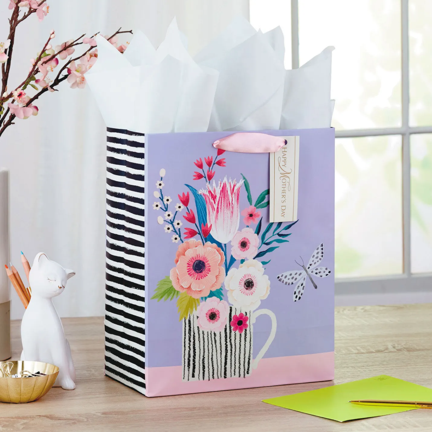 13" Flowers in Mug Large Mother's Day Gift Bag With Tissue