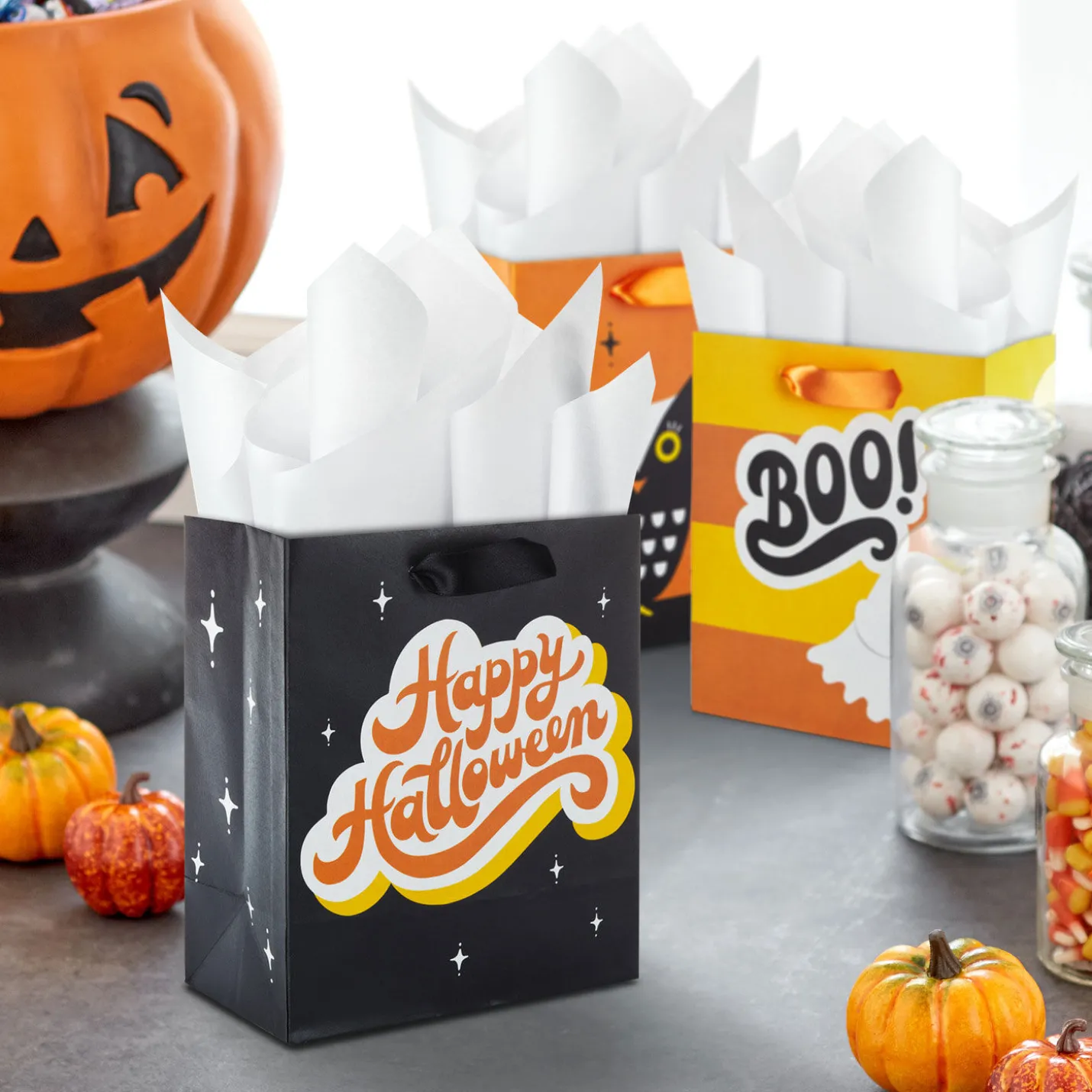6.5" Halloween Fun 6-Pack Assorted Small Gift Bag Bundle