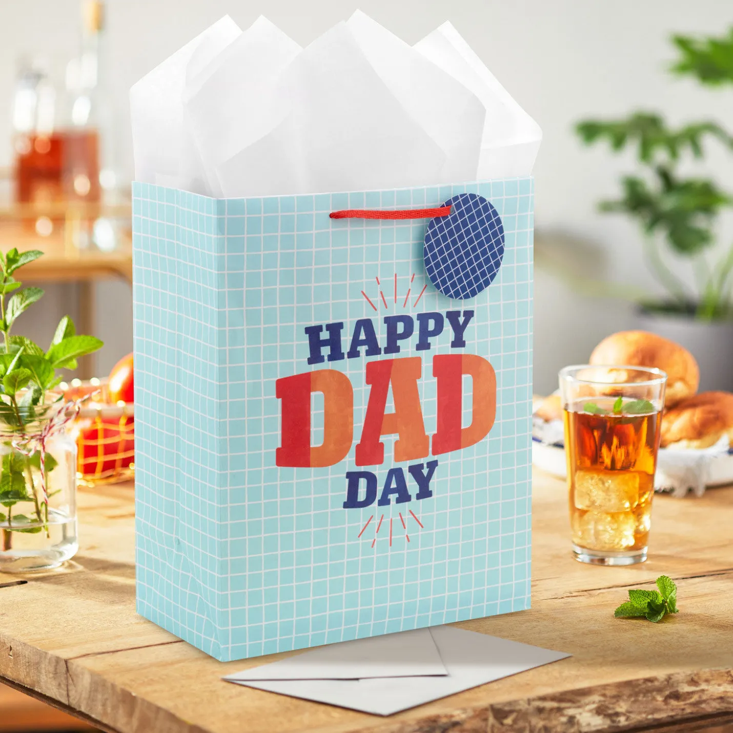 13" Happy Dad Day Large Father's Day Gift Bag With Tissue Paper