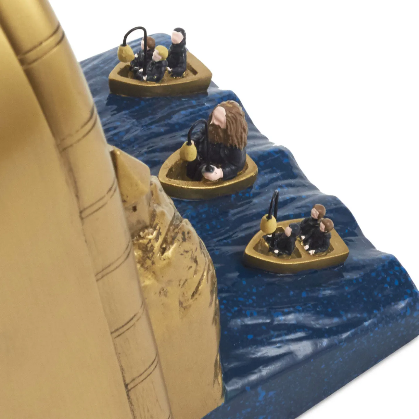 Harry Potter™ Hogwarts™ Light-Up Bookshelf Decoration, 9.1"
