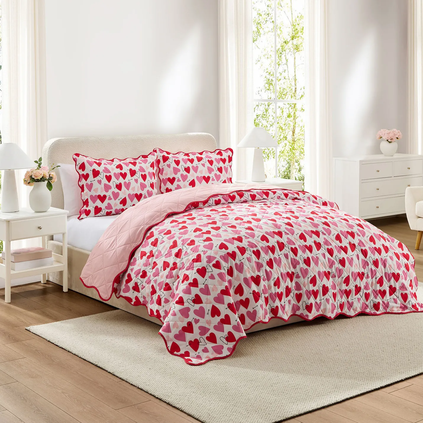 Hearts Print Reversible Quilt and Sham Set