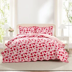Hearts Print Reversible Quilt and Sham Set