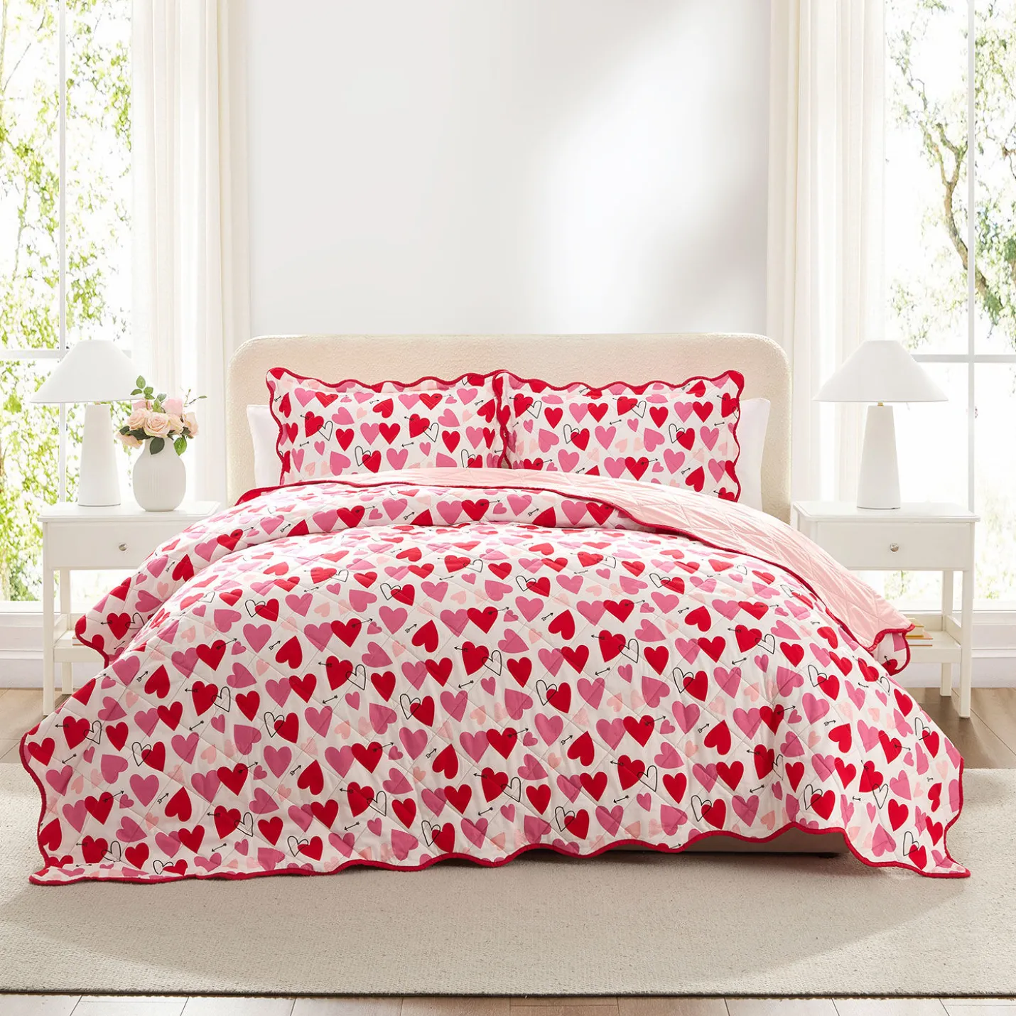 Hearts Print Reversible Quilt and Sham Set
