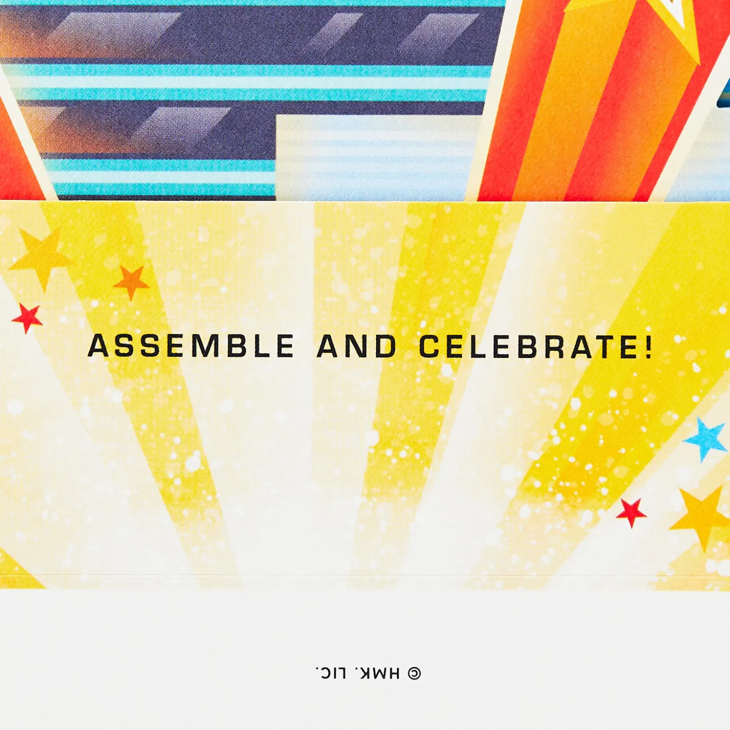 Marvel Avengers Assemble and Celebrate 3D Pop-Up Card With Playset