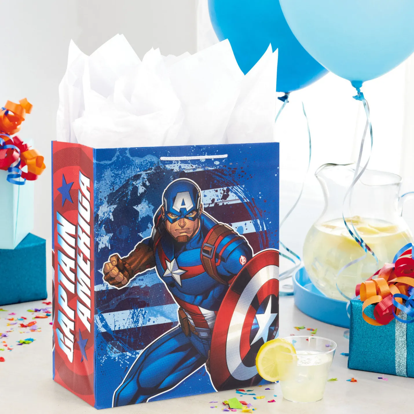 13" Marvel Captain America Large Gift Bag