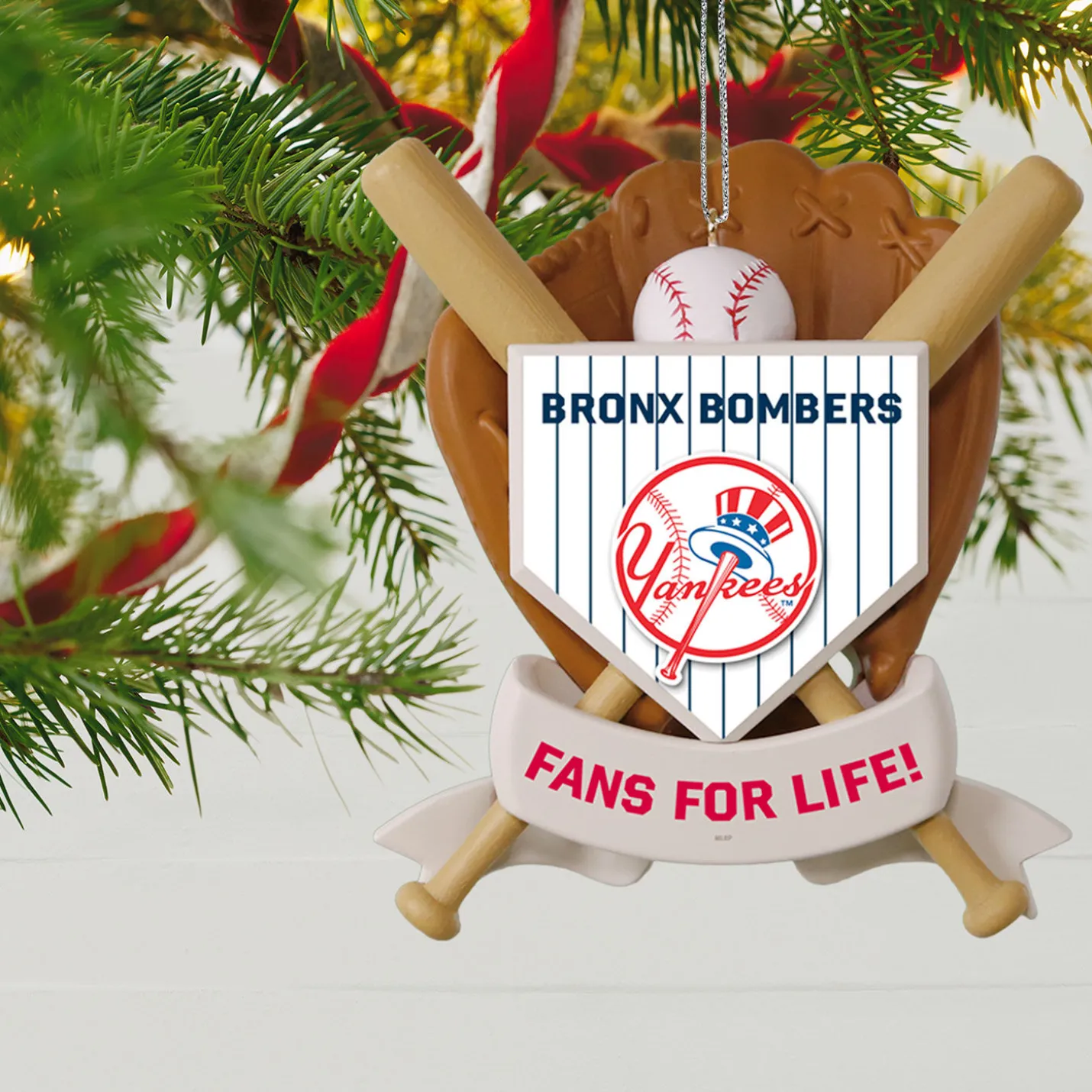 MLB New York Yankees™ Baseball Personalized Ornament, Custom Text