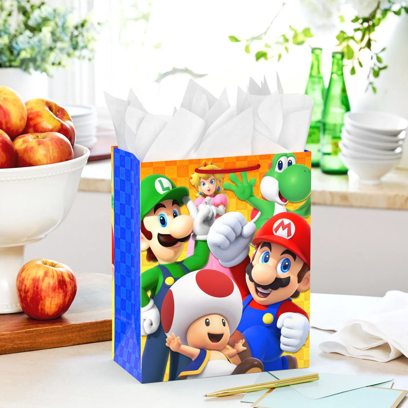 9.6" Nintendo Super Mario™ and Friends Medium Gift Bag