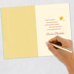 You're Loved All Year Long Spanish-Language Birthday Card for Grandma